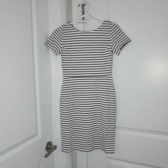BANANA REPUBLIC Petite Bodycon Sheath Stripe Dress - Picture 4 of 4